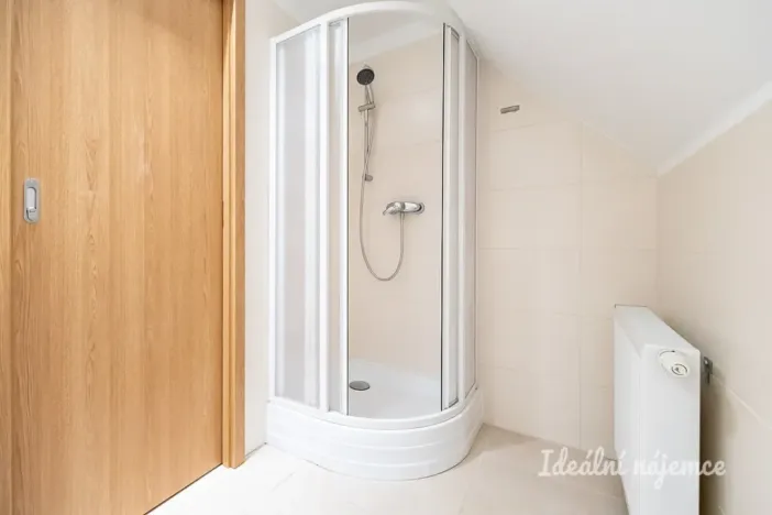 Pronájem bytu 2+kk, Praha - Holešovice, Tusarova, 64 m2