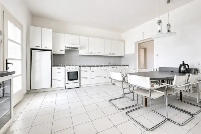 Prodej ordinace, Křižanov, Benešovo náměstí, 530 m2