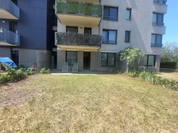Pronájem bytu 2+kk, Praha - Vysočany, Sousedíkova, 60 m2