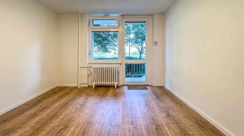 Pronájem kanceláře, Praha - Petrovice, Frostova, 17 m2