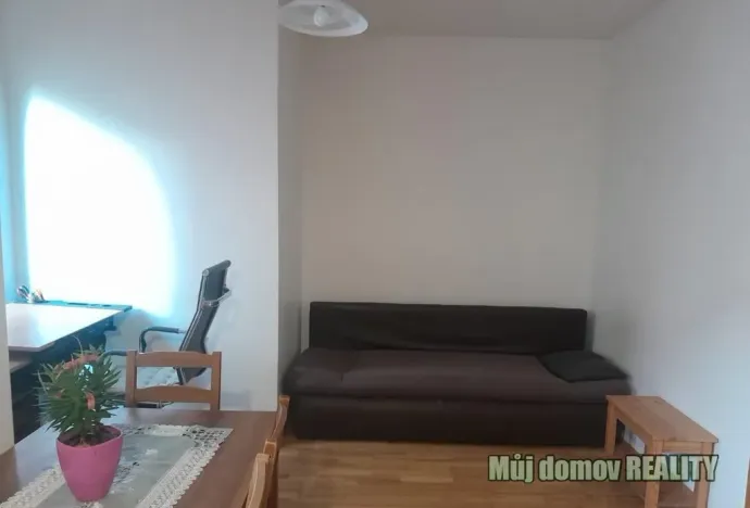 Pronájem bytu 2+kk, Praha - Žižkov, Jeseniova, 48 m2