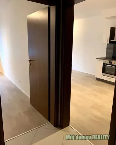 Pronájem bytu 2+kk, Praha - Stodůlky, náměstí Junkových, 58 m2