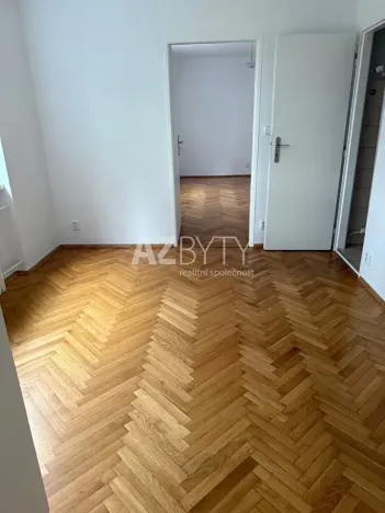 Pronájem bytu 2+1, Praha - Podolí, Pravá, 68 m2