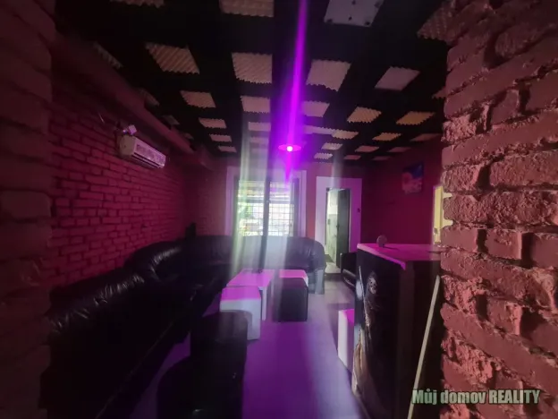 Pronájem obchodního prostoru, Praha - Michle, Michelská, 70 m2
