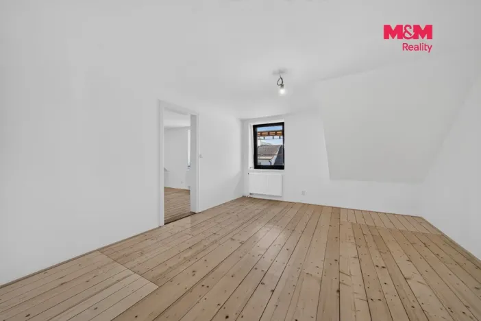 Pronájem rodinného domu, Jindřichův Hradec - Jindřichův Hradec III, U Nemocnice, 164 m2