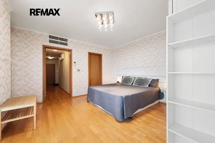 Pronájem bytu 2+kk, Praha - Žižkov, Ke kapslovně, 64 m2