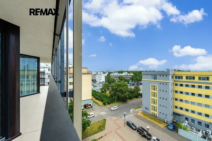 Pronájem bytu 2+kk, Praha - Žižkov, Ke kapslovně, 64 m2
