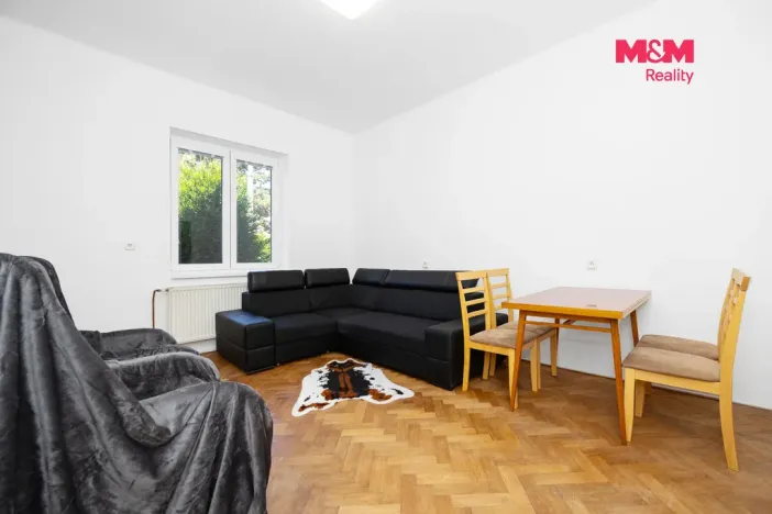 Pronájem bytu 3+1, Pardubice - Bílé Předměstí, Ke Kamenci, 64 m2