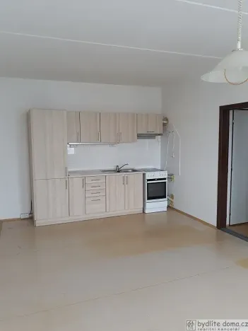 Pronájem bytu 2+kk, Tábor, nám. Přátelství, 40 m2
