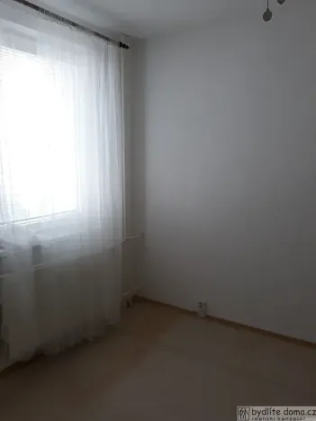 Pronájem bytu 2+kk, Tábor, nám. Přátelství, 40 m2
