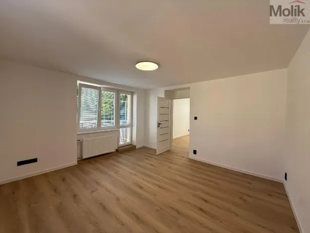 Prodej bytu 3+1, Meziboří, Okružní, 60 m2