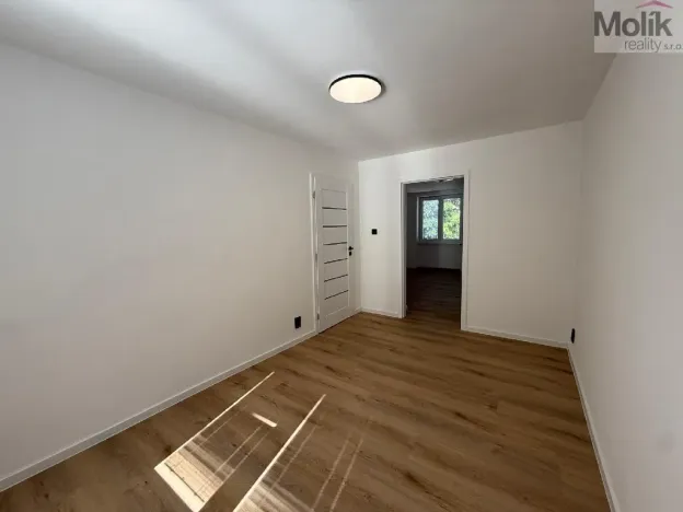 Prodej bytu 3+1, Meziboří, Okružní, 60 m2