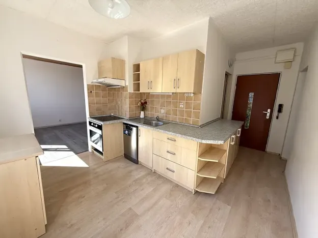 Pronájem bytu 2+1, Hrušovany u Brna, Sídliště, 58 m2