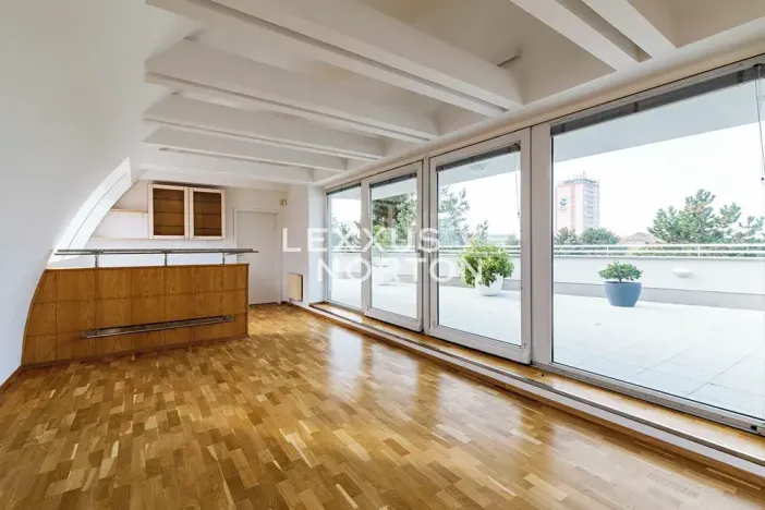 Pronájem rodinného domu, Praha - Braník, U družstva Práce, 400 m2
