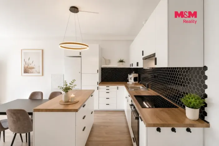 Prodej bytu 2+kk, Beroun - Beroun-Město, Nepilova, 66 m2