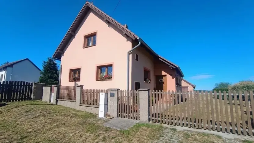 Prodej rodinného domu, Pernarec, 120 m2
