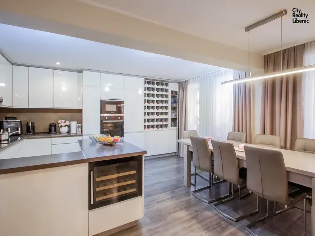 Prodej vícegeneračního domu, Žitava, Německo, Reichenberger Straße, 340 m2