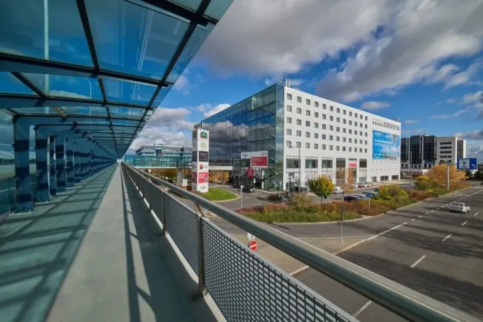 Pronájem kanceláře, Praha - Ruzyně, Aviatická, 45 m2