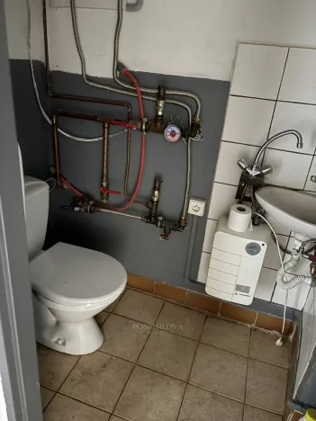 Pronájem skladu, Unhošť, Křivoklátská, 184 m2