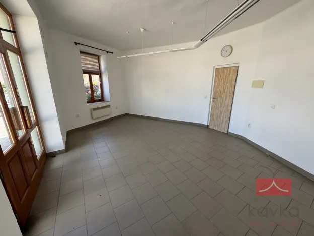 Pronájem komerční nemovitosti, Humpolec, Svatopluka Čecha, 27 m2
