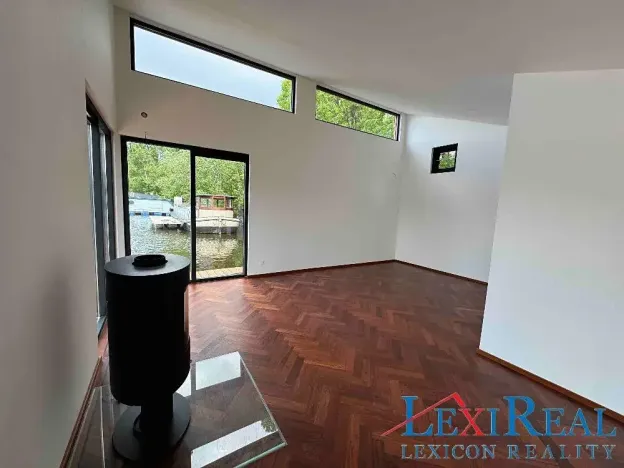 Prodej mobilheimu, Praha - Holešovice, Sanderova, 126 m2