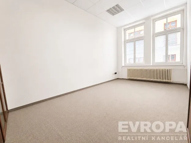 Pronájem kanceláře, Vrchlabí, Krkonošská, 160 m2