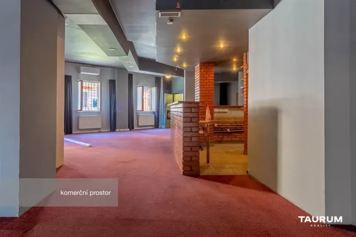 Pronájem obchodního prostoru, Plzeň - Východní Předměstí, Koterovská, 217 m2