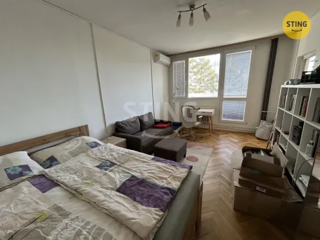 Pronájem bytu 1+1, Brno, Brožíkova, 33 m2