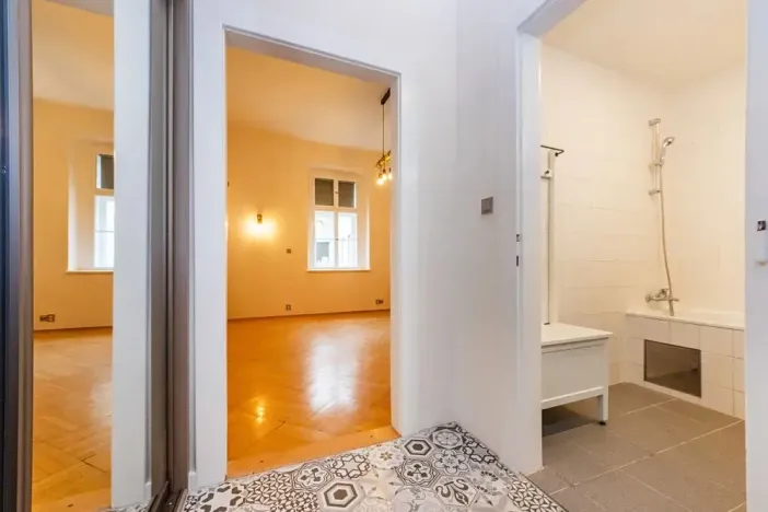 Pronájem bytu 1+kk, Praha - Karlín, Vítkova, 29 m2