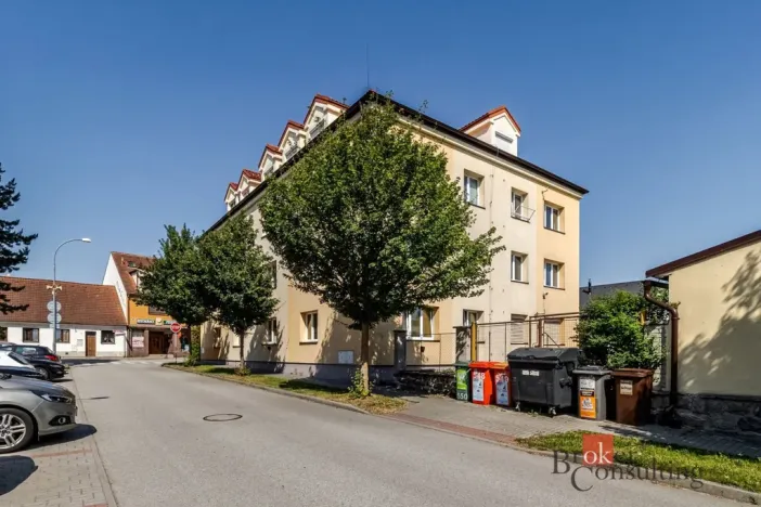Prodej bytu 2+1, Třeboň - Třeboň II, Táboritská, 68 m2
