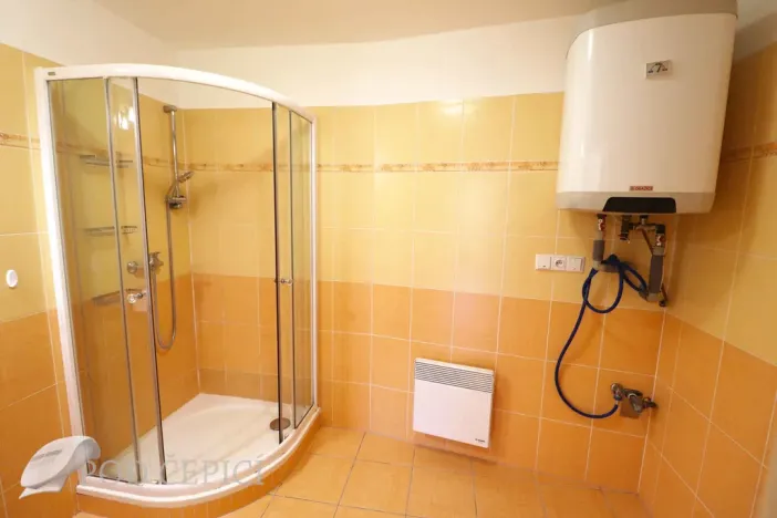 Pronájem bytu 2+kk, Brno - Husovice, Valchařská, 56 m2