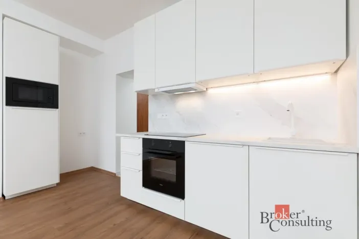 Pronájem bytu 2+kk, Opava - Předměstí, Sadová, 41 m2