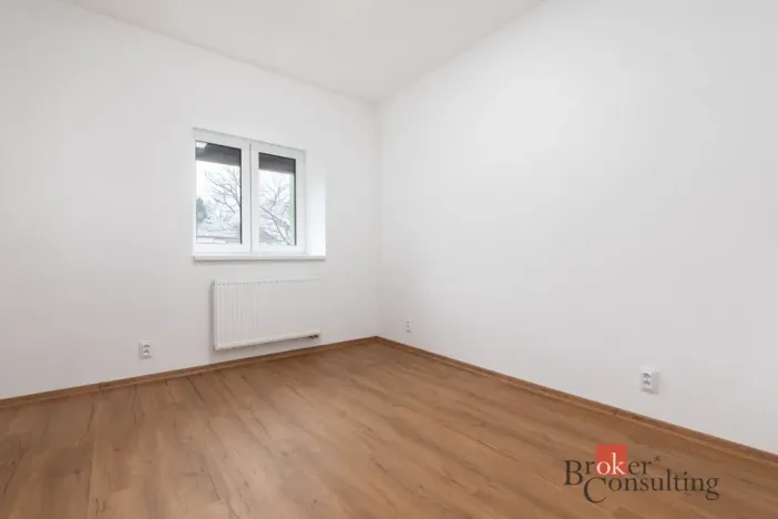Pronájem bytu 2+kk, Opava - Předměstí, Sadová, 41 m2