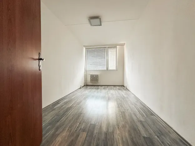 Pronájem bytu 2+kk, Praha - Hloubětín, Slévačská, 52 m2
