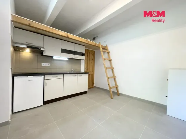 Prodej bytu 1+kk, Praha - Smíchov, Mošnova, 18 m2