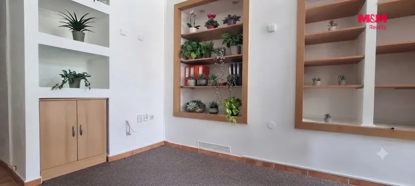 Pronájem kanceláře, Přelouč, Masarykovo náměstí, 50 m2