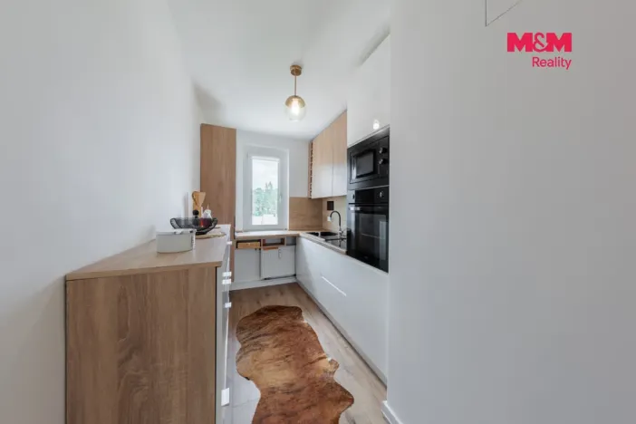 Prodej bytu 2+kk, Kraslice, Školní, 52 m2