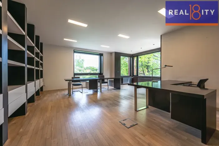 Pronájem kanceláře, Praha, U Hadovky, 400 m2