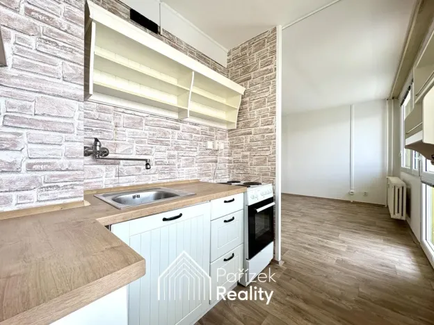 Pronájem bytu 1+kk, Náchod, Běloveská, 30 m2