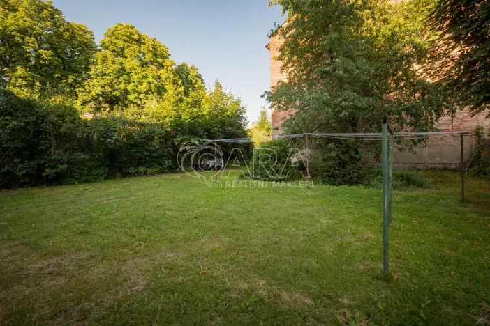 Prodej bytu 2+1, Trutnov - Dolní Předměstí, Úpské nábřeží, 85 m2