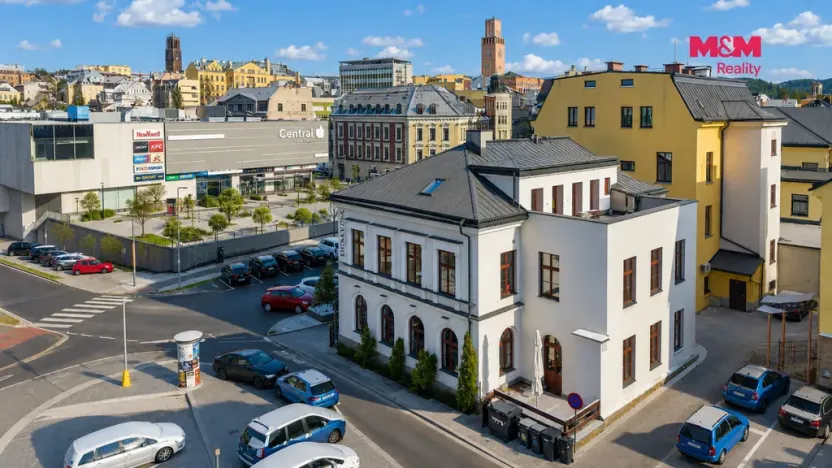 Prodej obchodního prostoru, Jablonec nad Nisou, Komenského, 600 m2