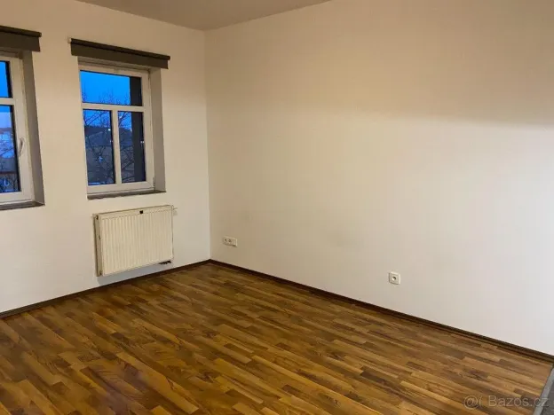 Pronájem bytu 1+kk, Praha - Vysočany, Freyova, 30 m2
