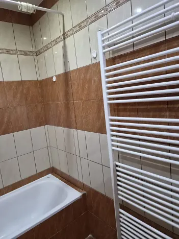 Pronájem bytu 4+1, Praha - Bubeneč, Charlese de Gaulla, 108 m2
