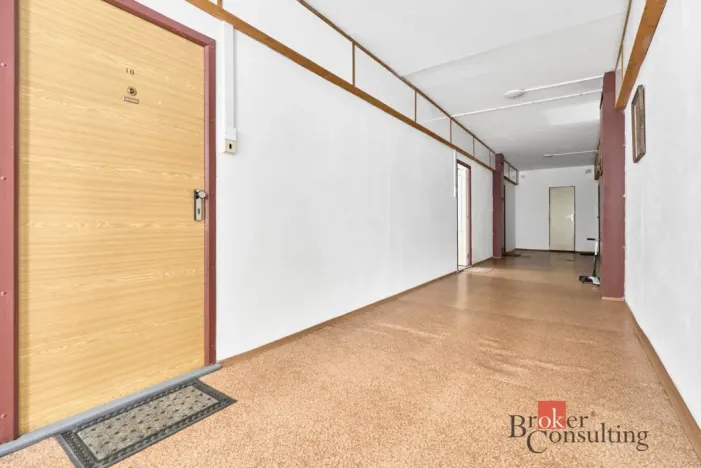 Prodej bytu 1+1, Loket, Sportovní, 45 m2