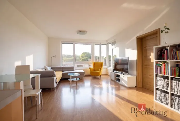 Prodej bytu 2+kk, Praha - Libeň, Nad Okrouhlíkem, 58 m2