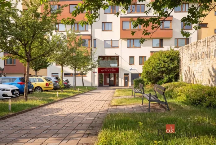 Prodej bytu 2+kk, Praha - Libeň, Nad Okrouhlíkem, 58 m2