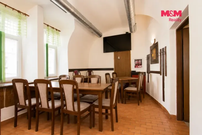 Pronájem obchodního prostoru, Skuteč, Vítězslava Nováka, 72 m2