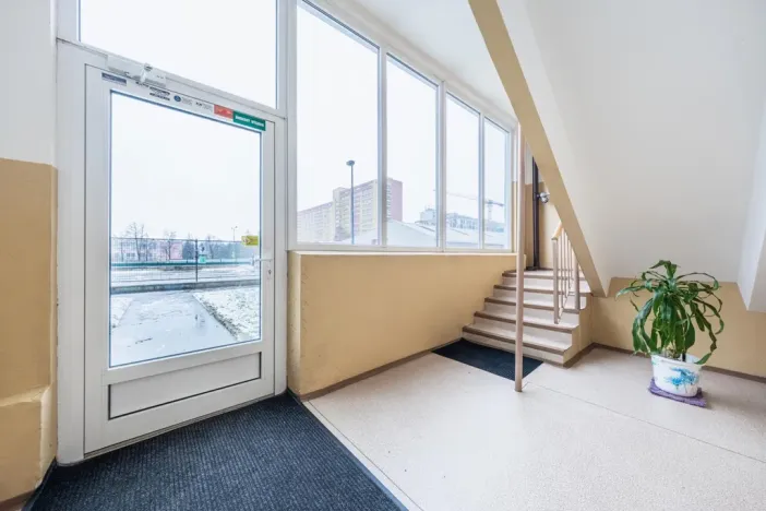 Pronájem bytu 2+kk, Praha - Bohnice, Poznaňská, 43 m2