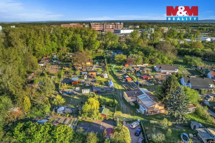 Prodej zahrady, Rybitví, 148 m2