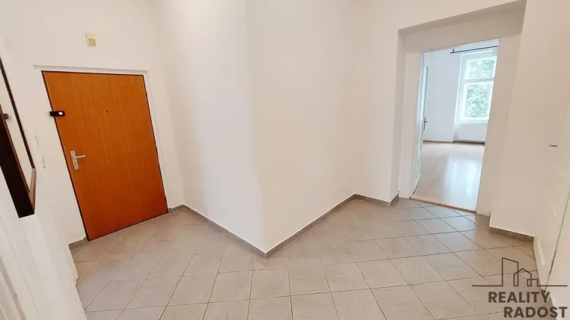 Pronájem bytu 2+1, Praha - Vršovice, 28. pluku, 70 m2